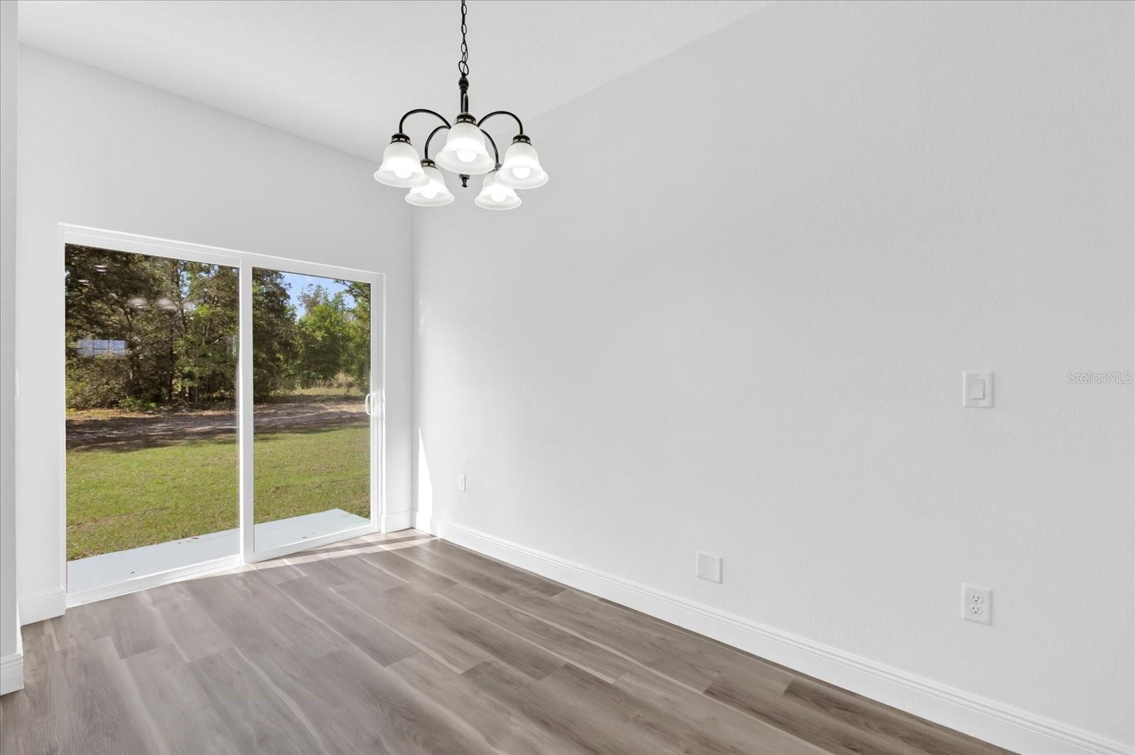 75 GUAVA TER, OCKLAWAHA, FL, 32179