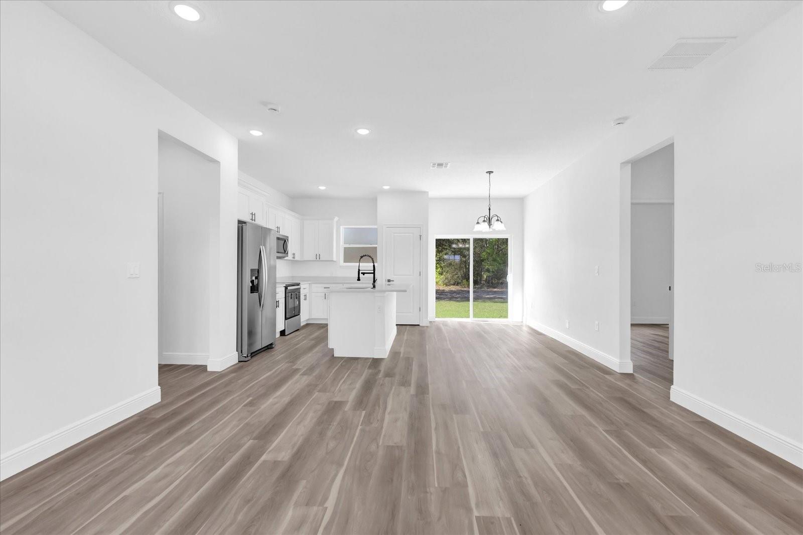 75 GUAVA TER, OCKLAWAHA, FL, 32179