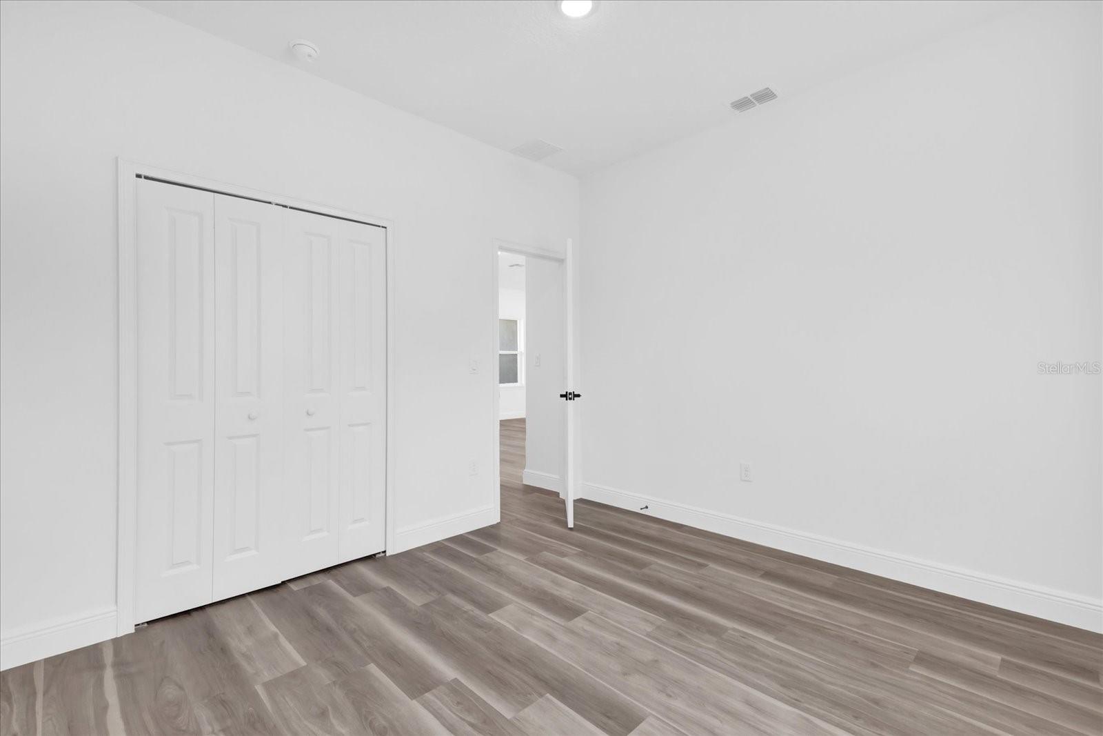 75 GUAVA TER, OCKLAWAHA, FL, 32179