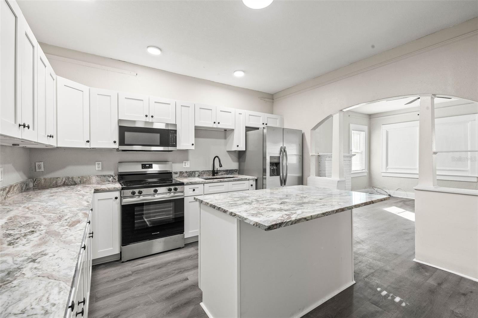 3705 N OLA AVE, TAMPA, FL, 33603
