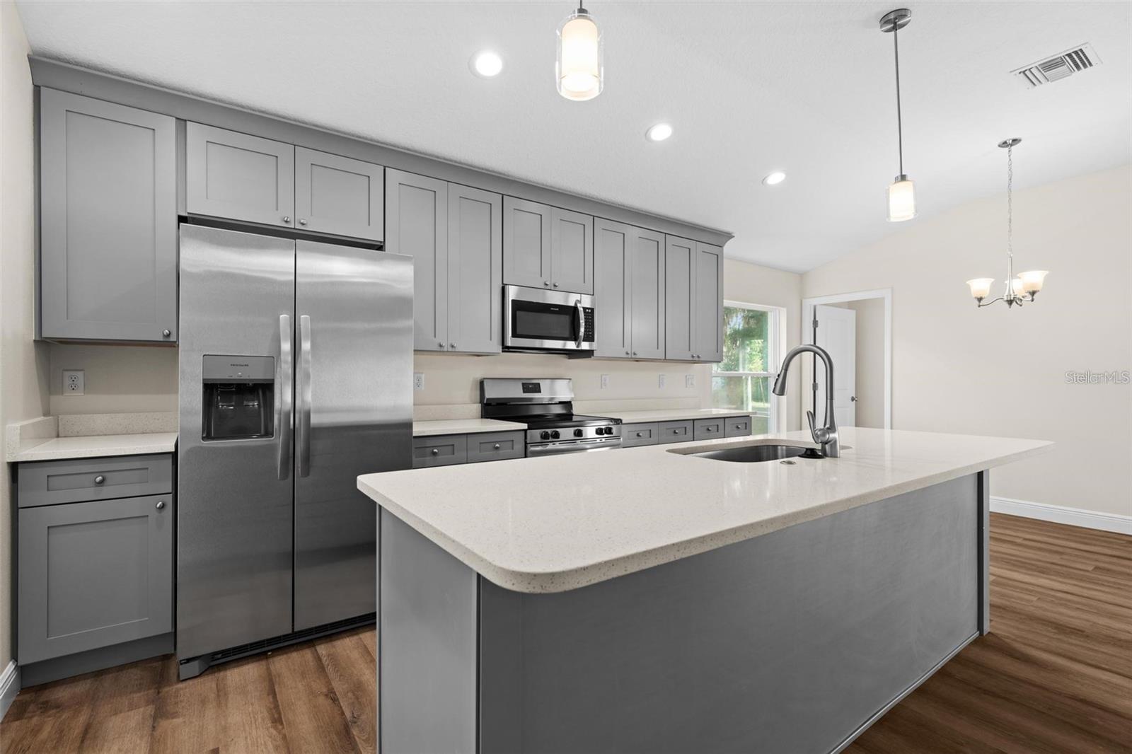 2132 PINE MEADOWS GOLF COURSE RD, EUSTIS, FL, 32726