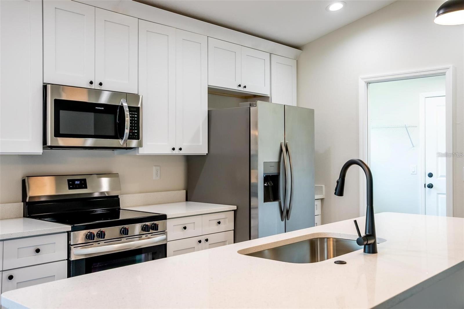 2132 PINE MEADOWS GOLF COURSE RD, EUSTIS, FL, 32726