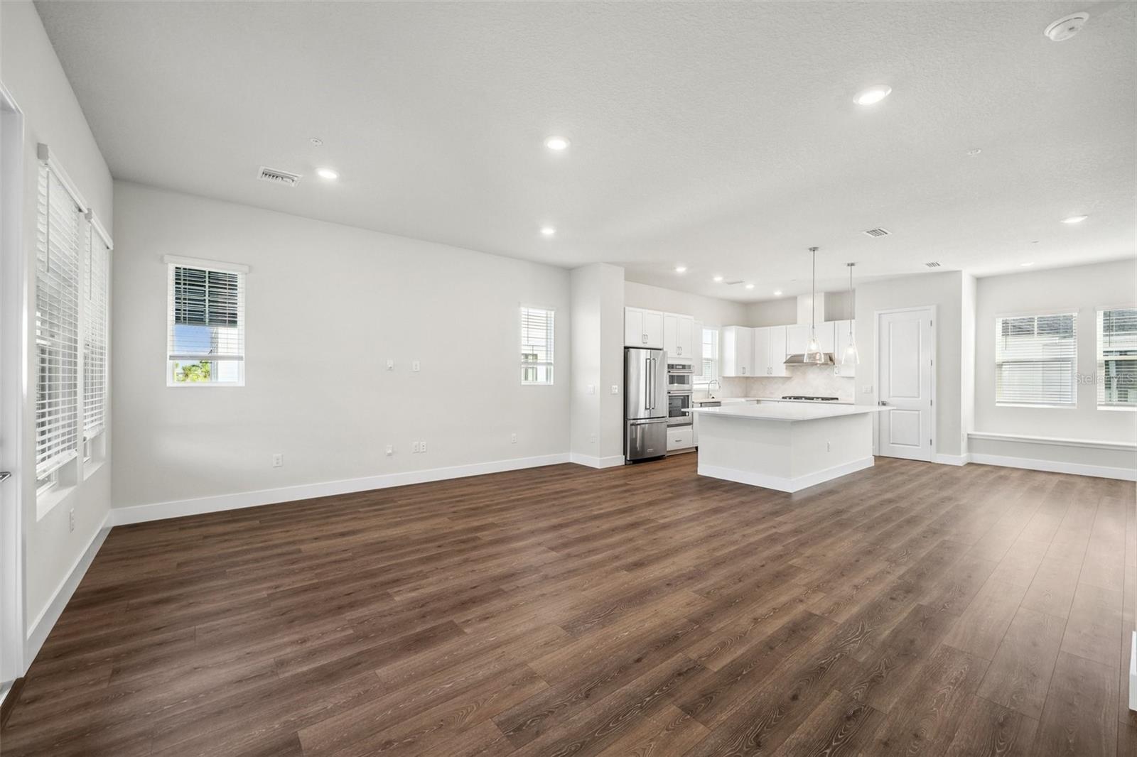 7244 SUTTON LN, SARASOTA, FL, 34240