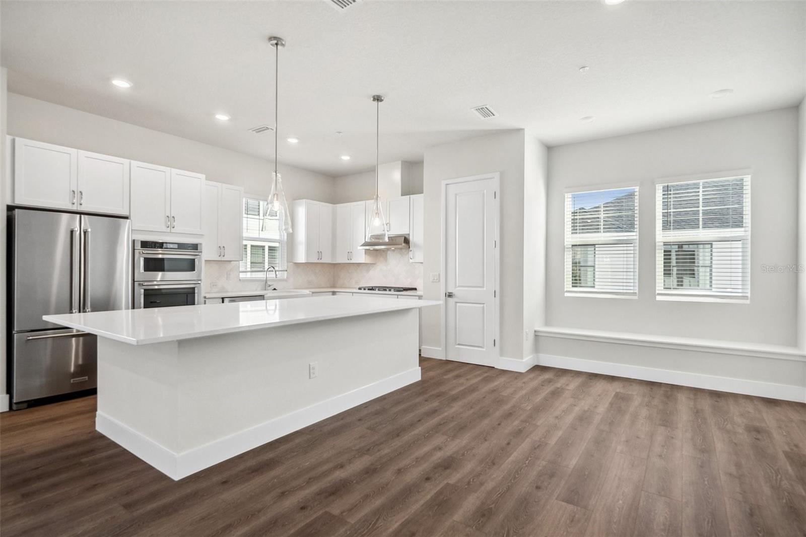 7244 SUTTON LN, SARASOTA, FL, 34240