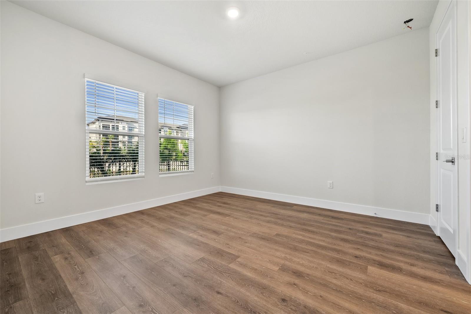 7244 SUTTON LN, SARASOTA, FL, 34240