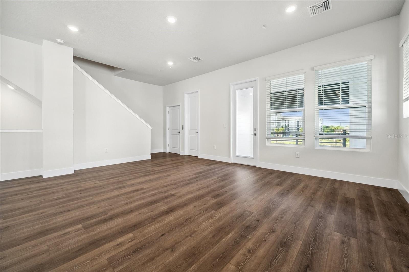7244 SUTTON LN, SARASOTA, FL, 34240
