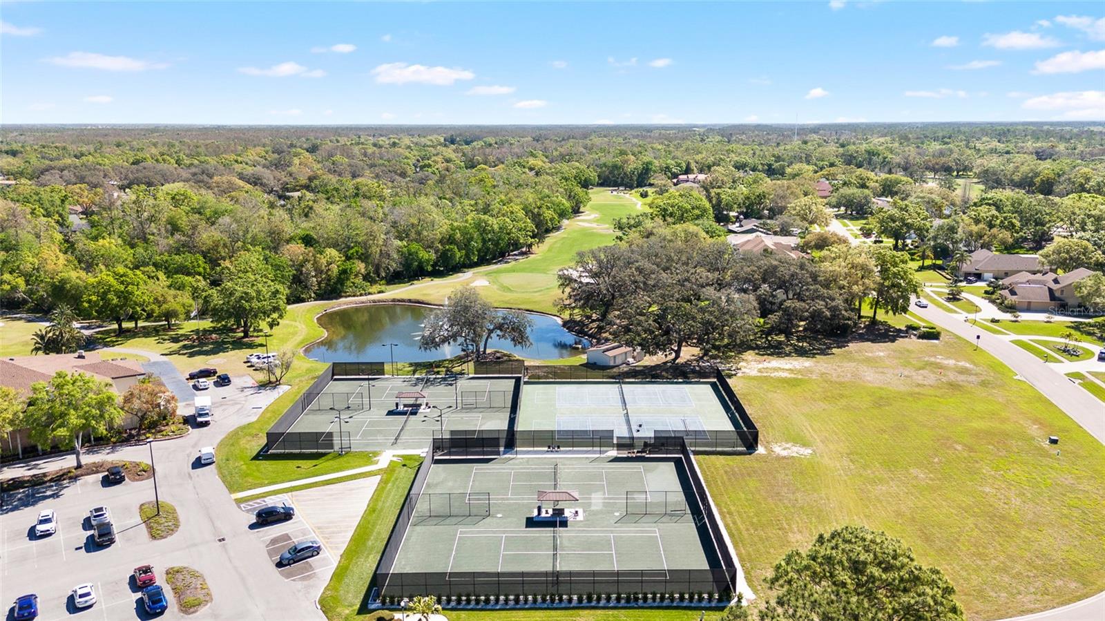 1025 ROYAL TROON CT, TARPON SPRINGS, FL, 34688