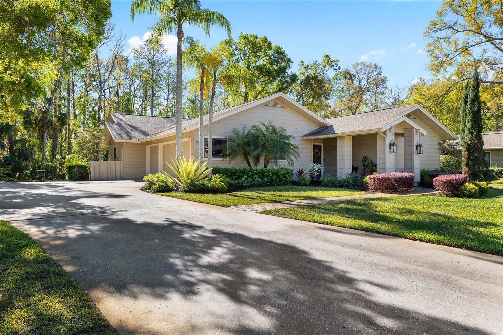 1025 ROYAL TROON CT, TARPON SPRINGS, FL, 34688