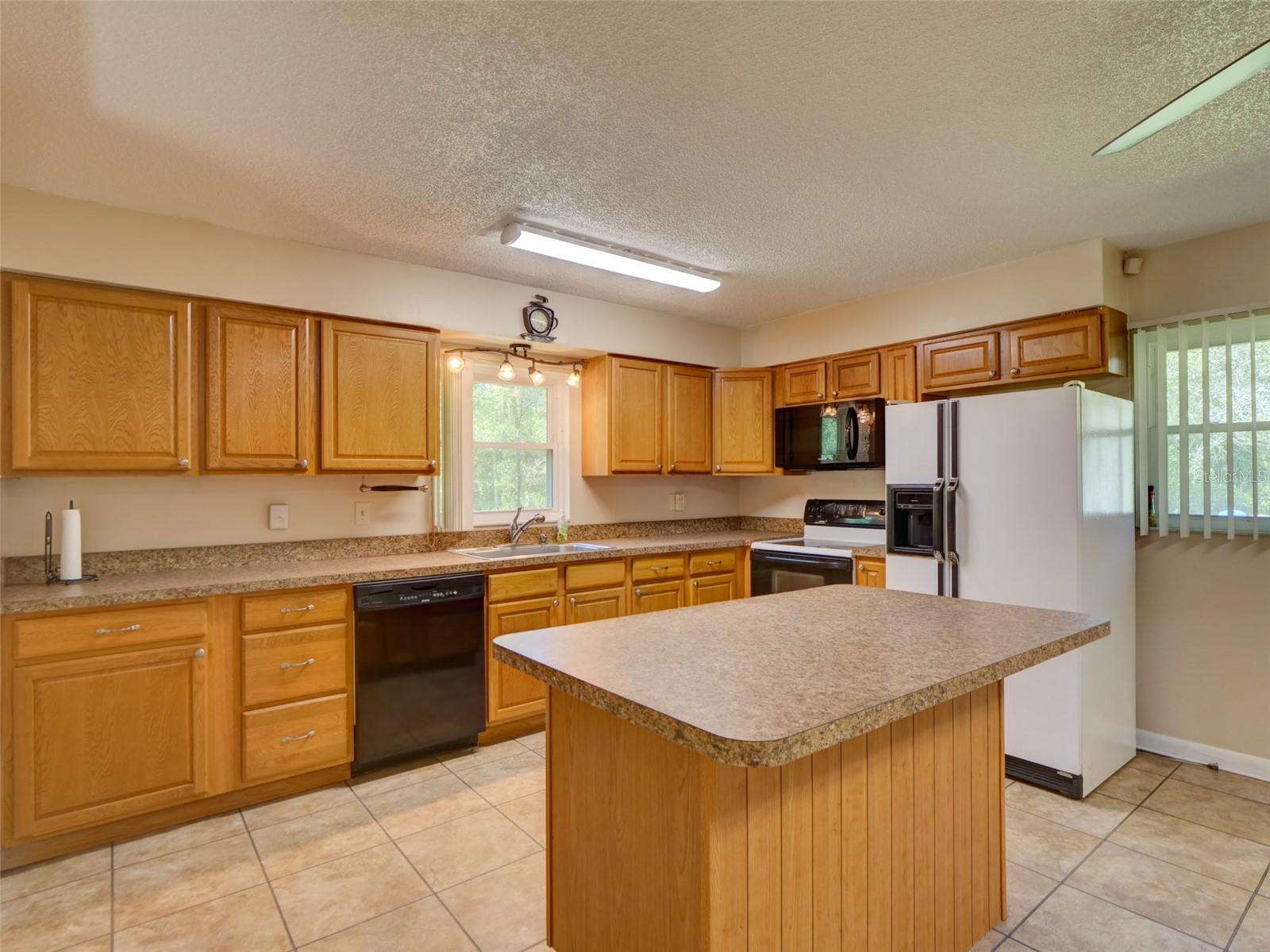 10166 CR 671, BUSHNELL, FL, 33513