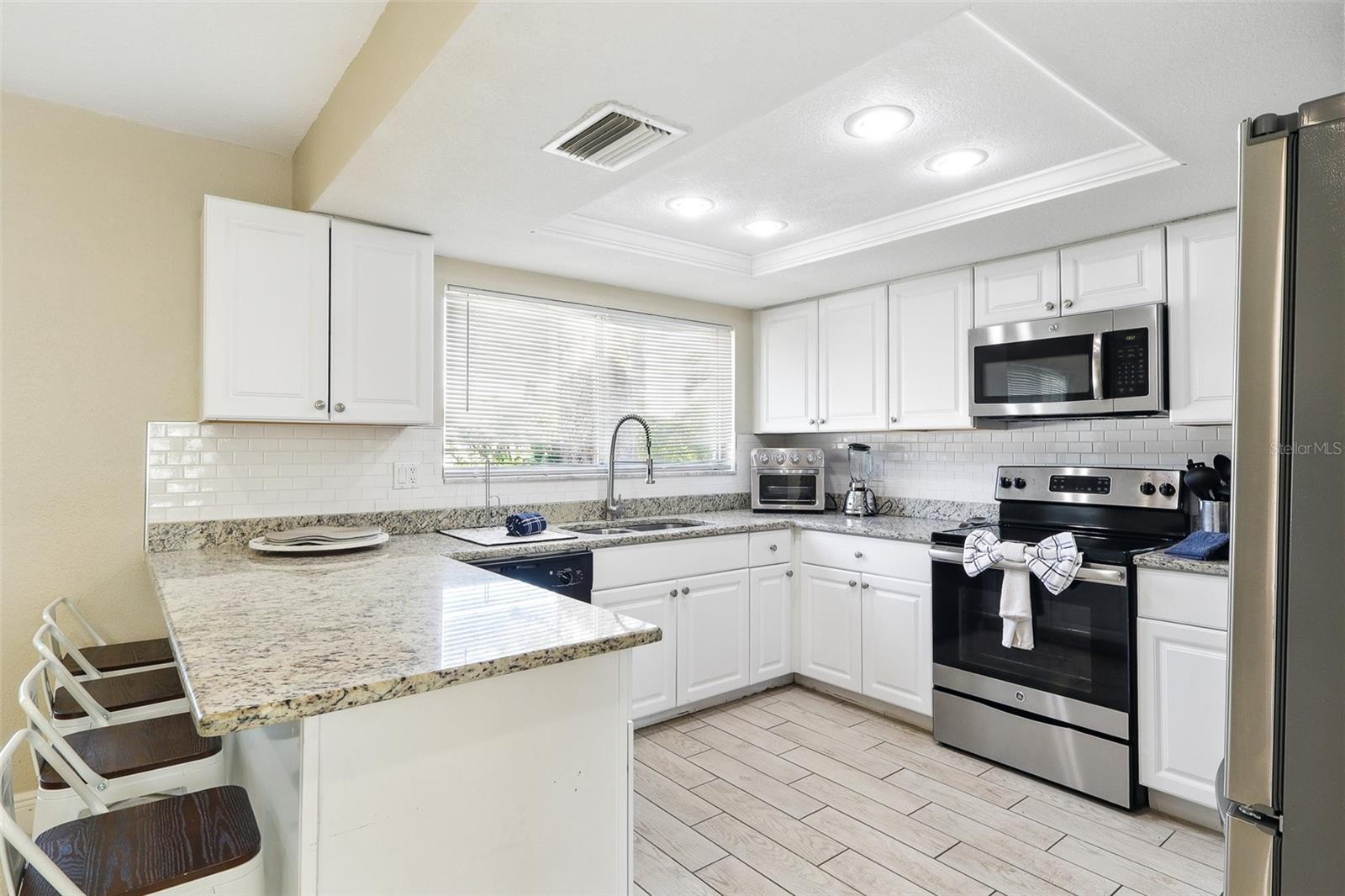 14242 84TH TER, SEMINOLE, FL, 33776