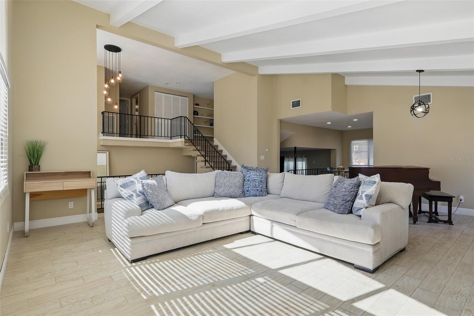 14242 84TH TER, SEMINOLE, FL, 33776
