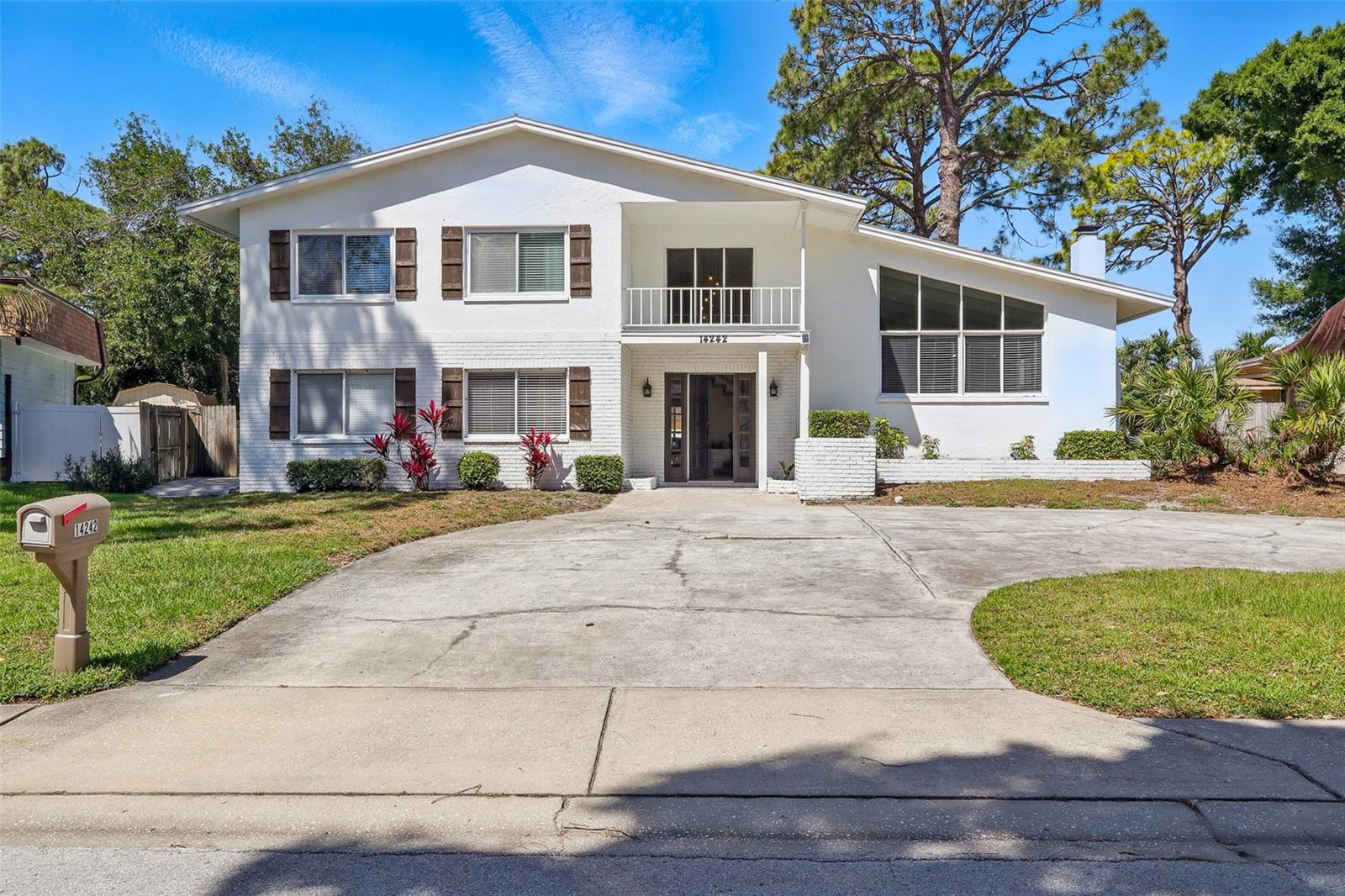 14242 84TH TER, SEMINOLE, FL, 33776