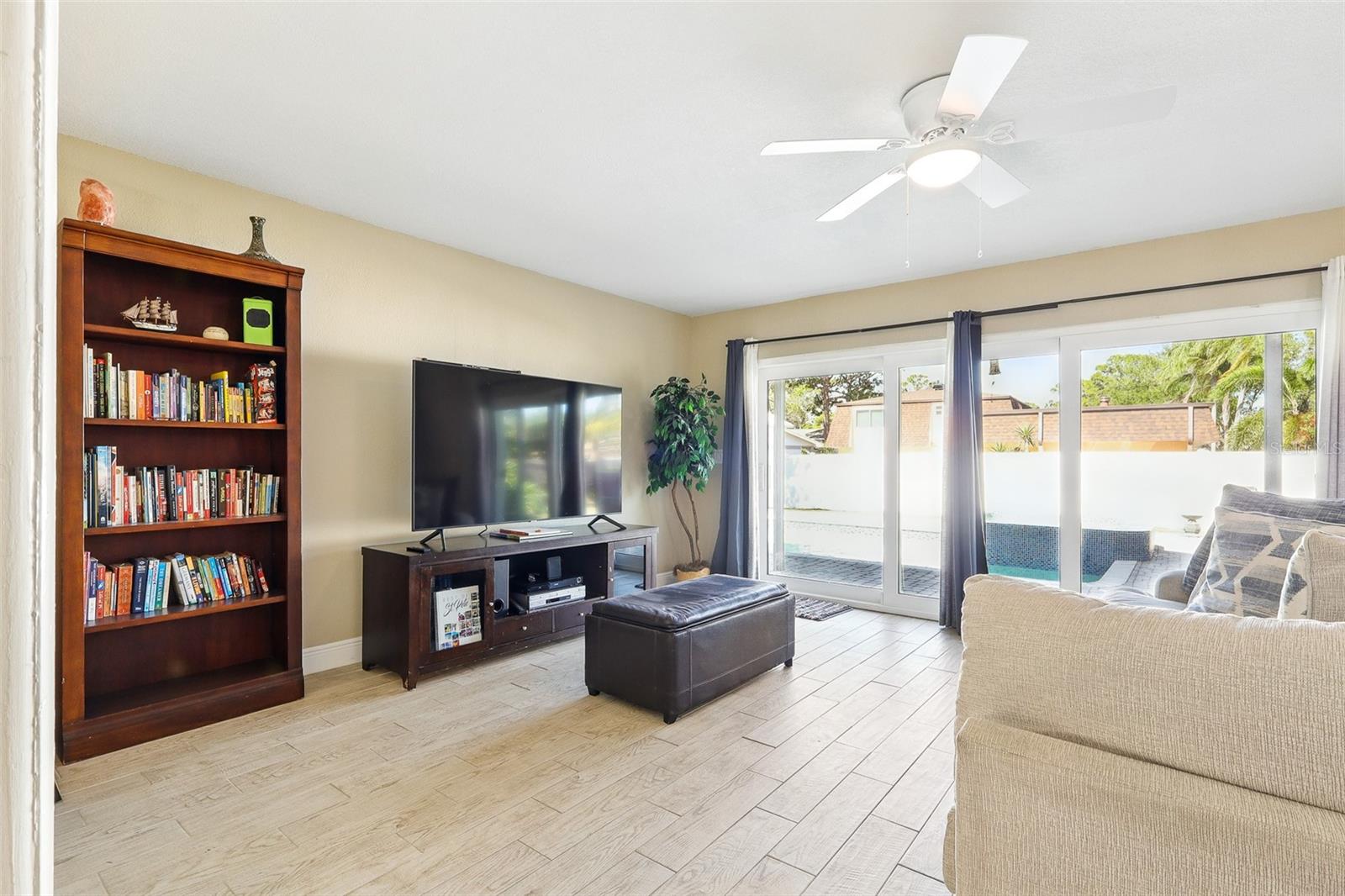 14242 84TH TER, SEMINOLE, FL, 33776