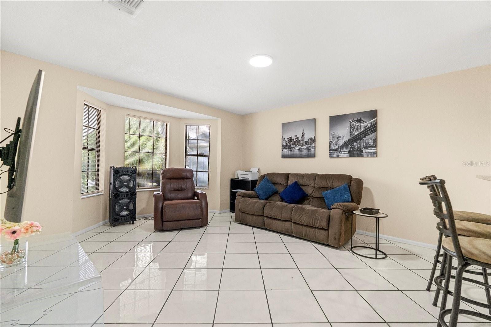 144 PINEWOOD CIR, KISSIMMEE, FL, 34743