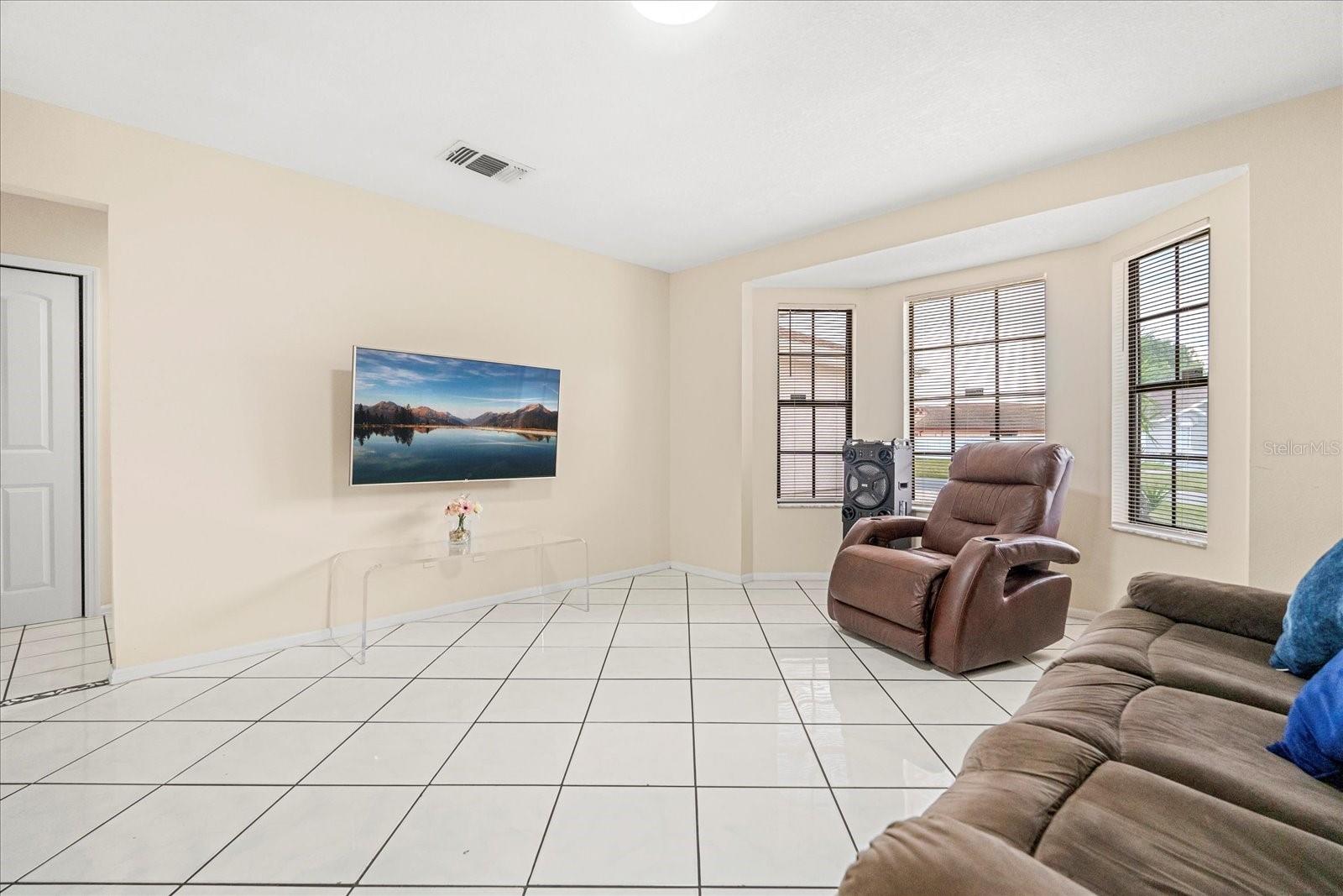 144 PINEWOOD CIR, KISSIMMEE, FL, 34743
