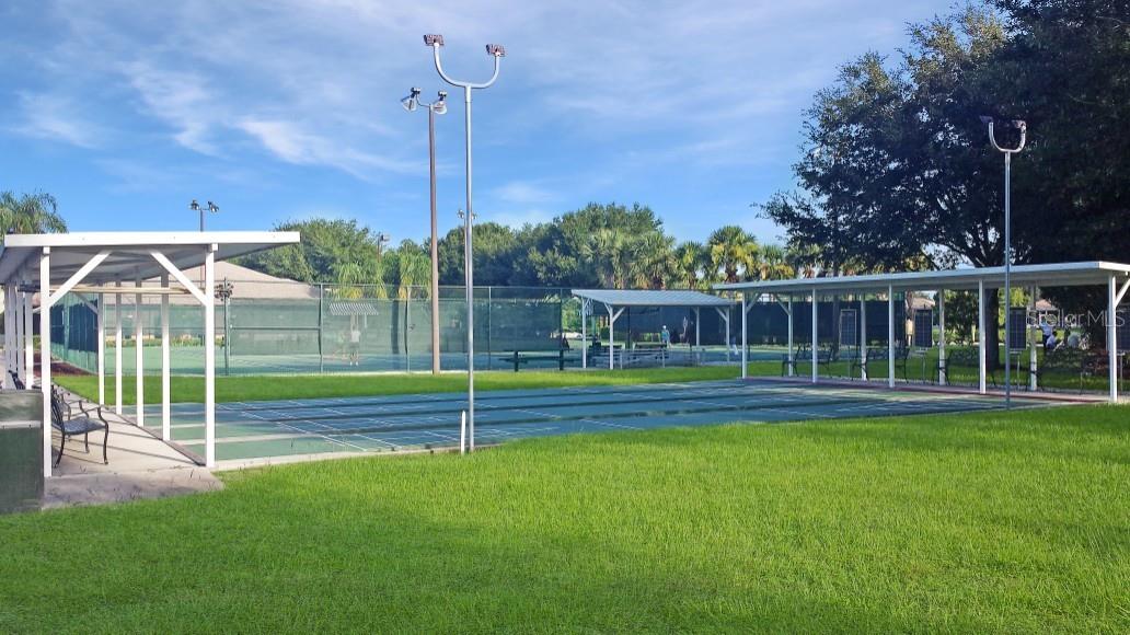 5408 QUEEN VICTORIA DR, LEESBURG, FL, 34748