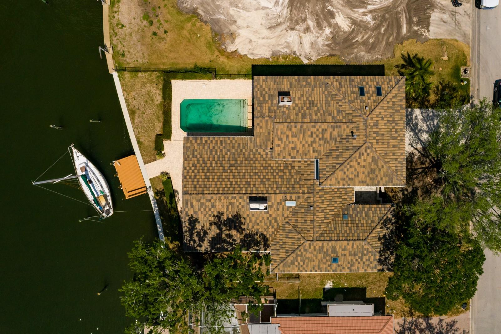 2063 ILLINOIS AVE NE, ST PETERSBURG, FL, 33703