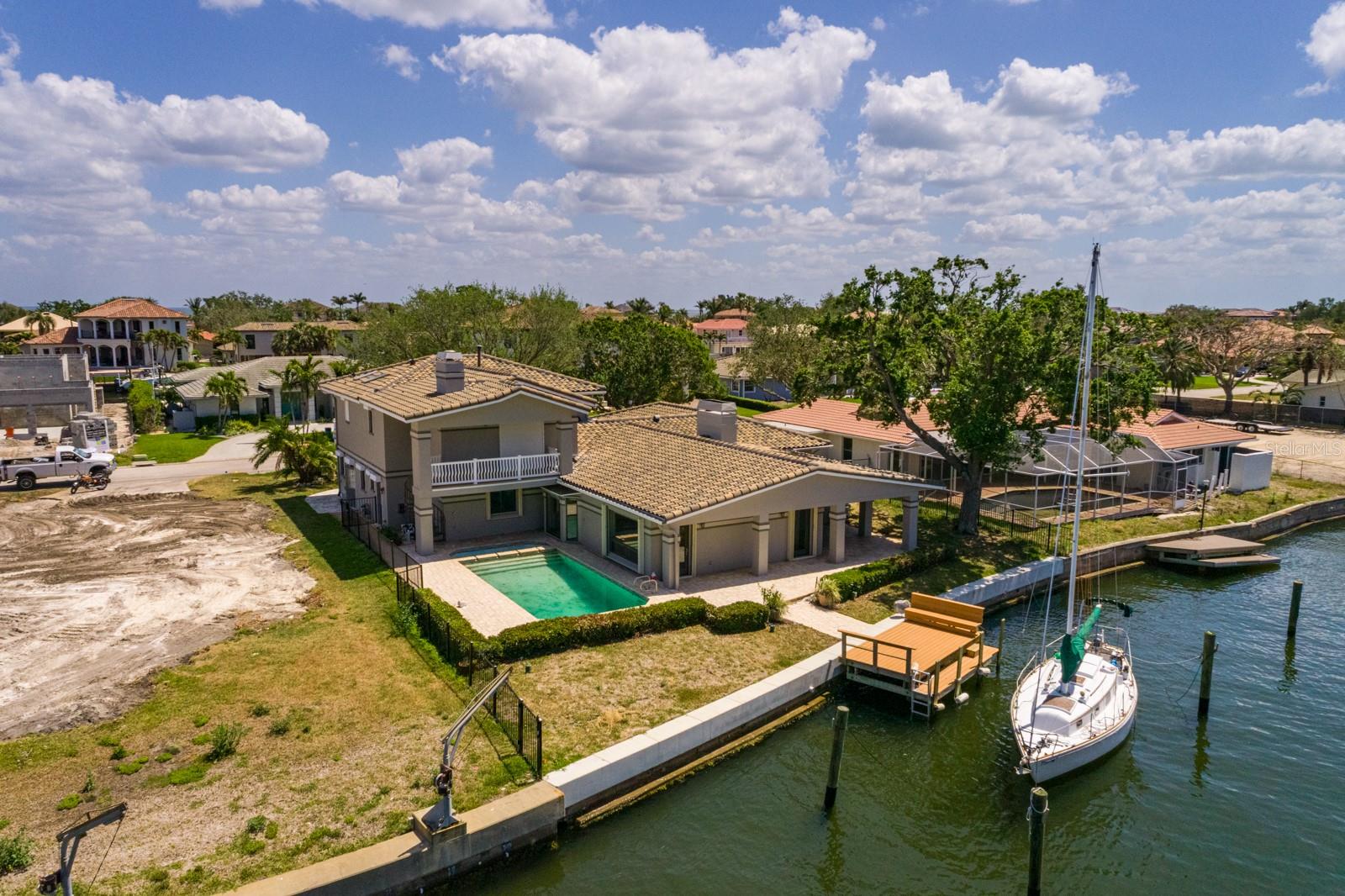 2063 ILLINOIS AVE NE, ST PETERSBURG, FL, 33703