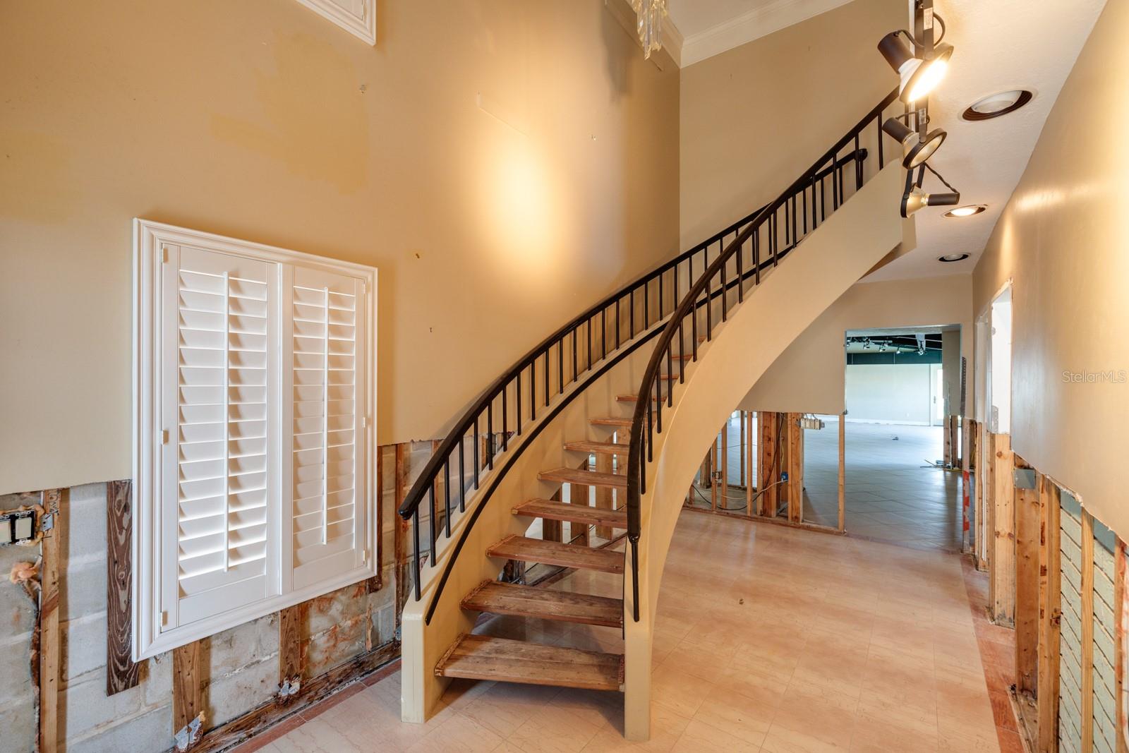 2063 ILLINOIS AVE NE, ST PETERSBURG, FL, 33703