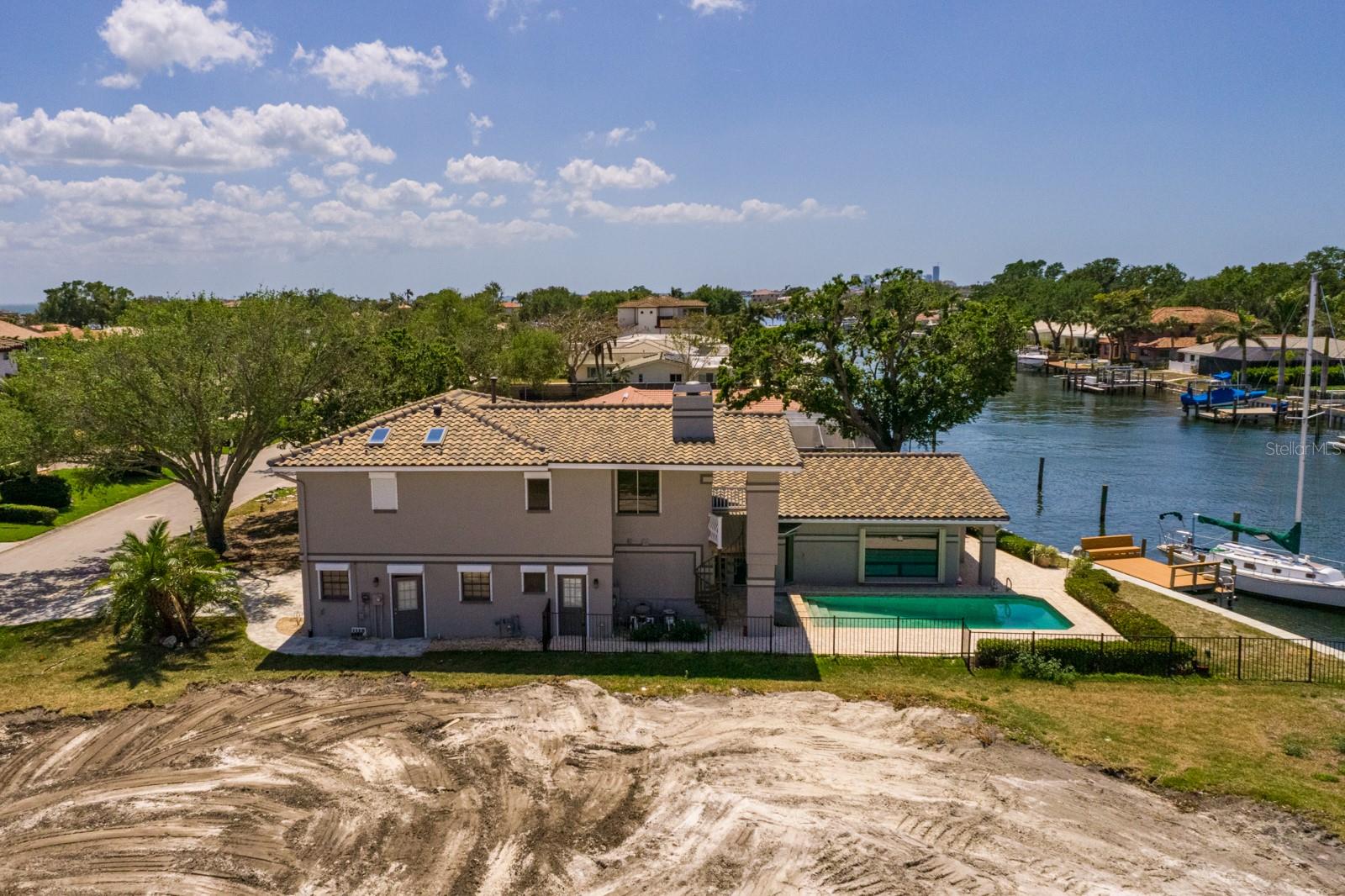 2063 ILLINOIS AVE NE, ST PETERSBURG, FL, 33703