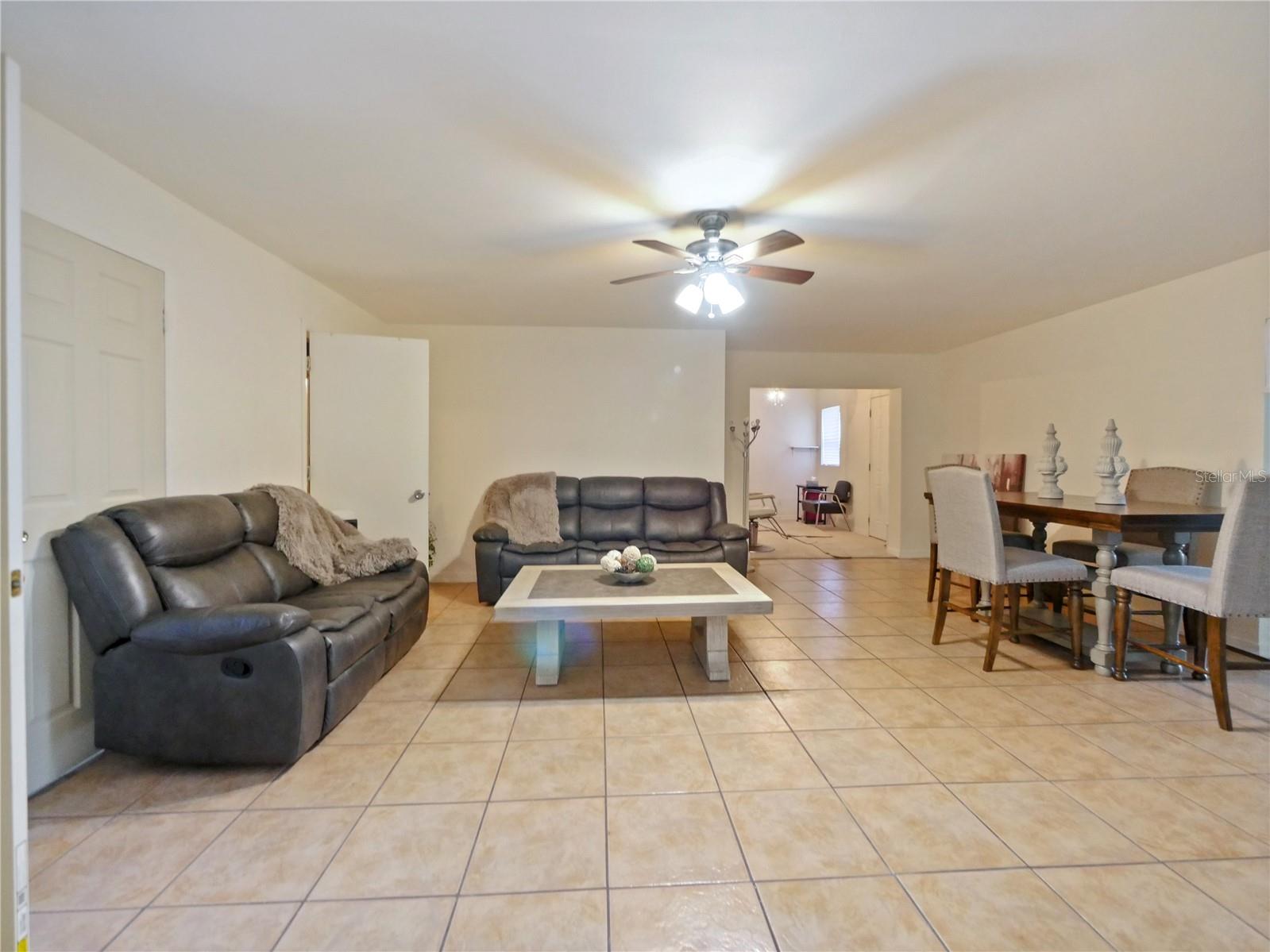 4025 LUAN DR, ORLANDO, FL, 32808