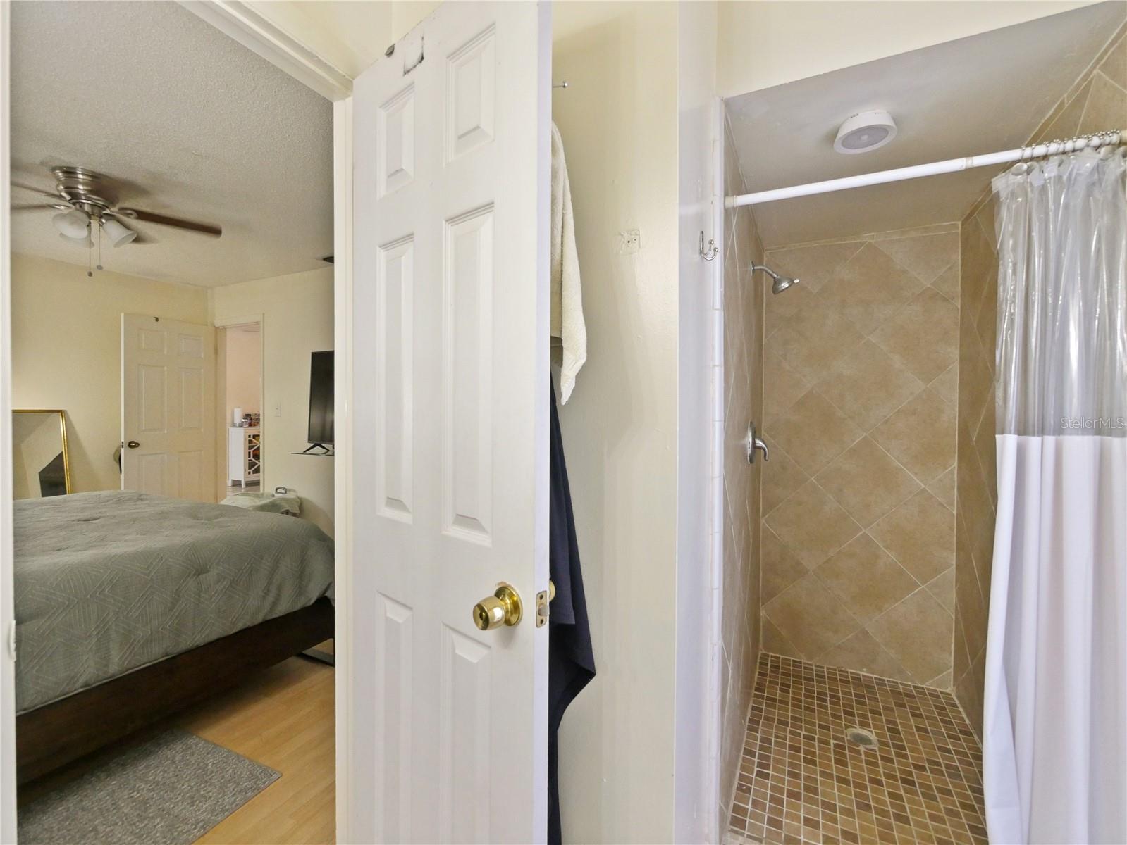 4025 LUAN DR, ORLANDO, FL, 32808
