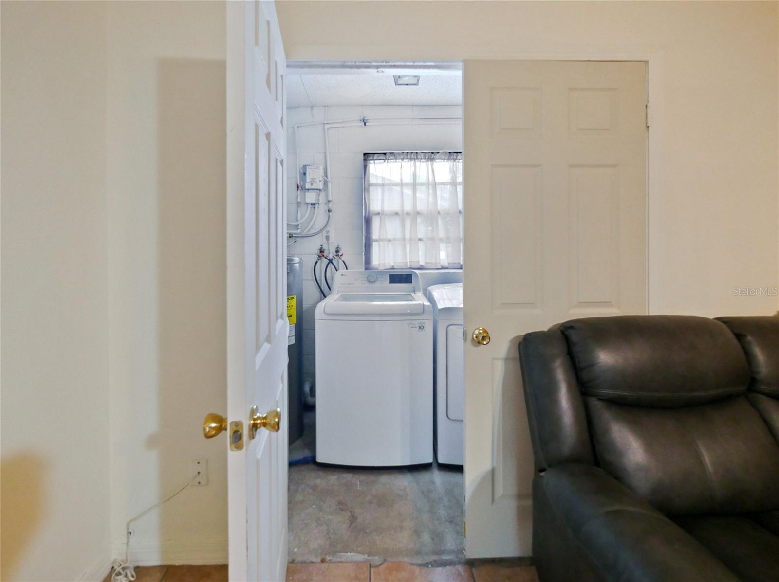 4025 LUAN DR, ORLANDO, FL, 32808