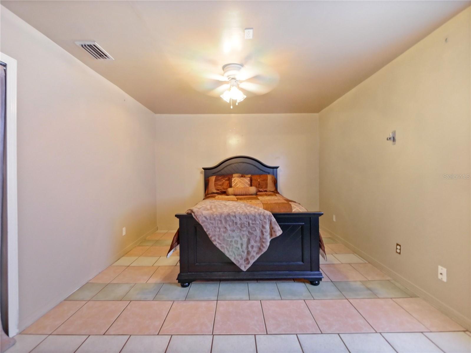 4025 LUAN DR, ORLANDO, FL, 32808