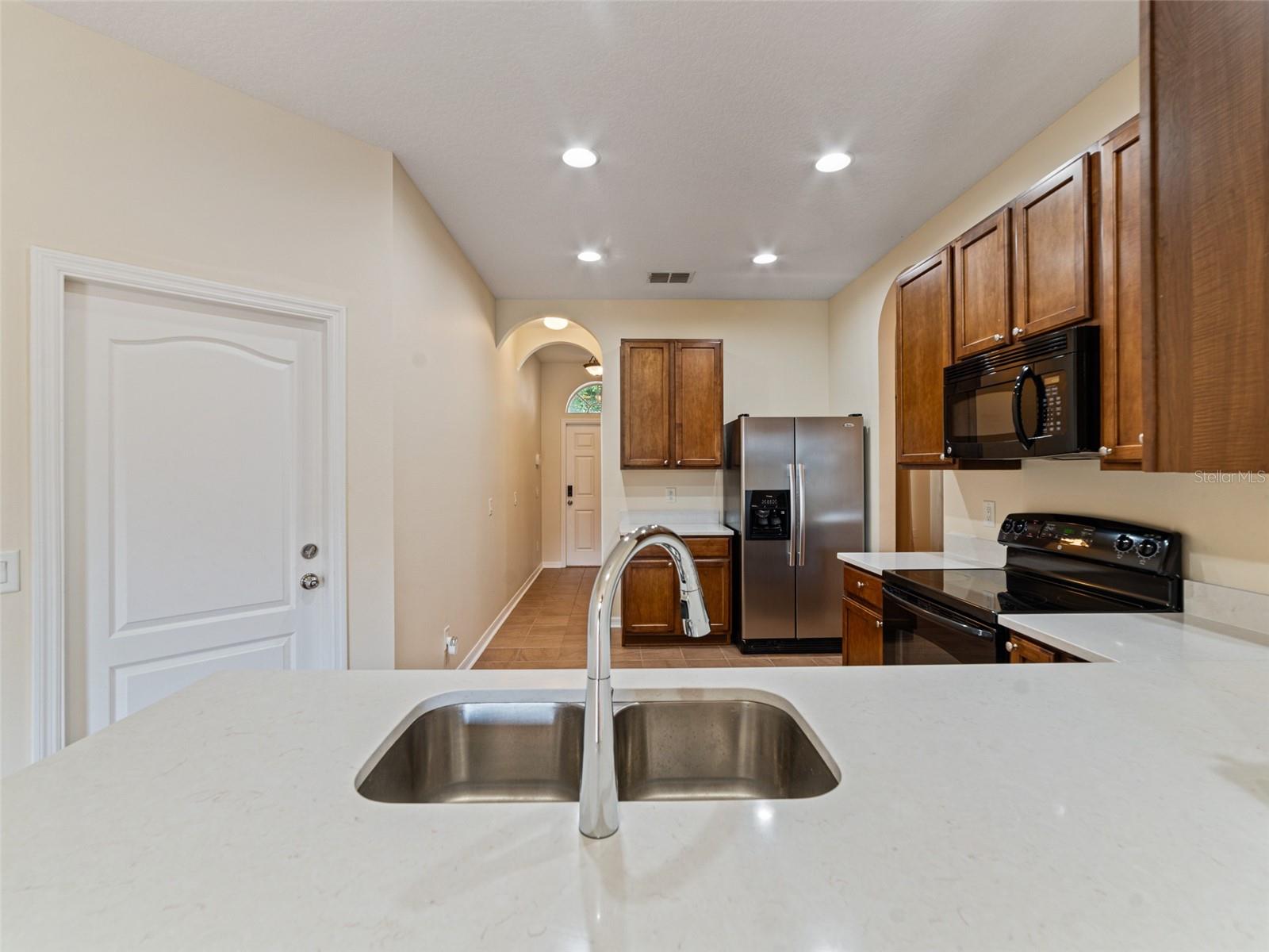 7708 ATWOOD DR, WESLEY CHAPEL, FL, 33545