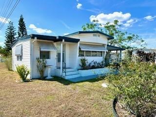 1611 BLUE LAKE DR, LAKELAND, FL, 33801