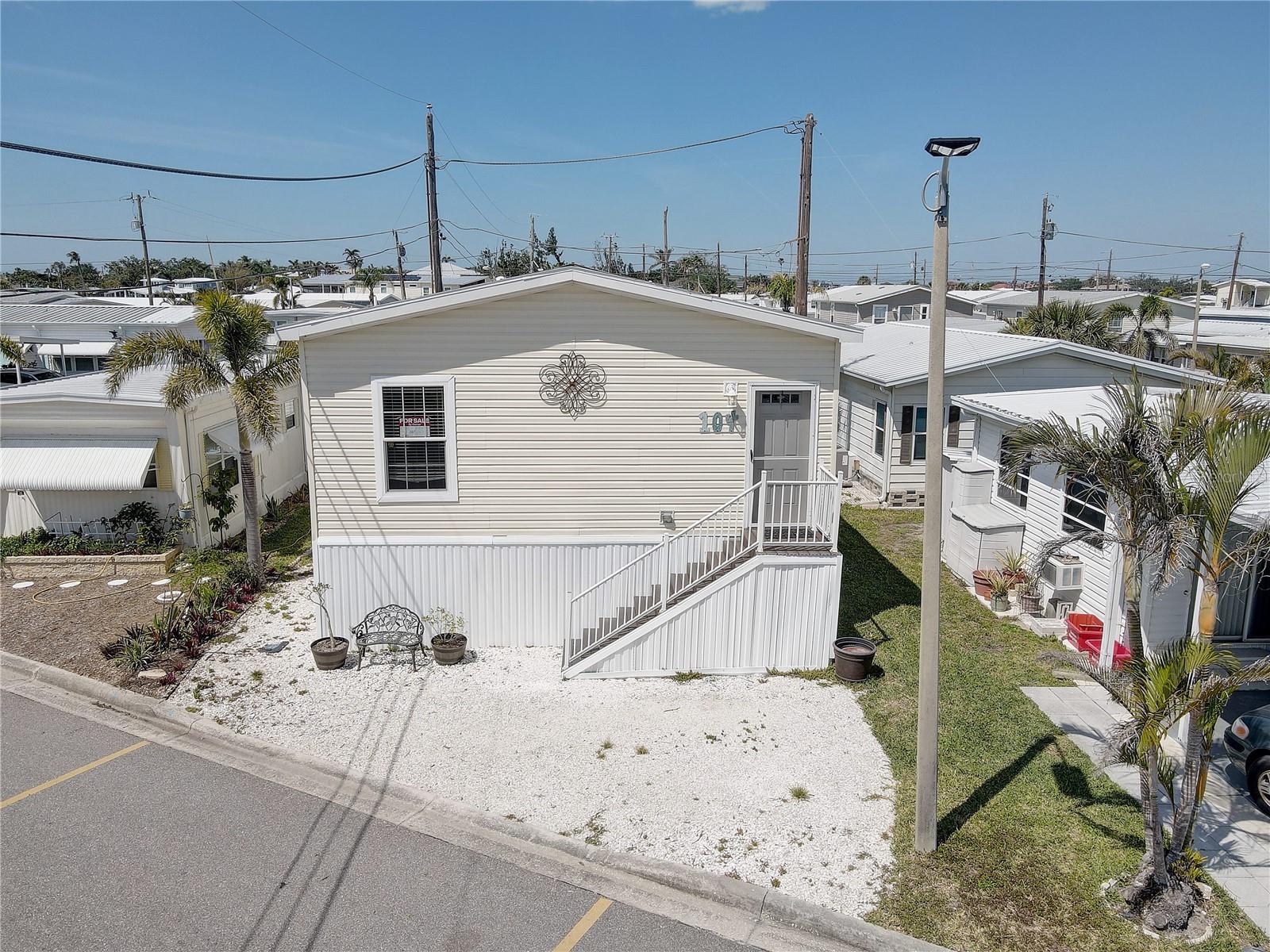 104 1ST AVE, VENICE, FL, 34285