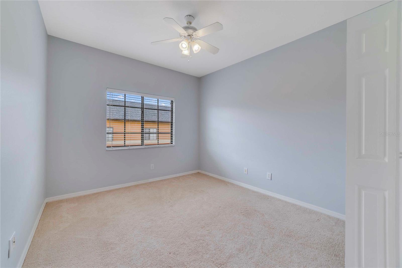 1037 BLACKWATER DR, WESLEY CHAPEL, FL, 33543