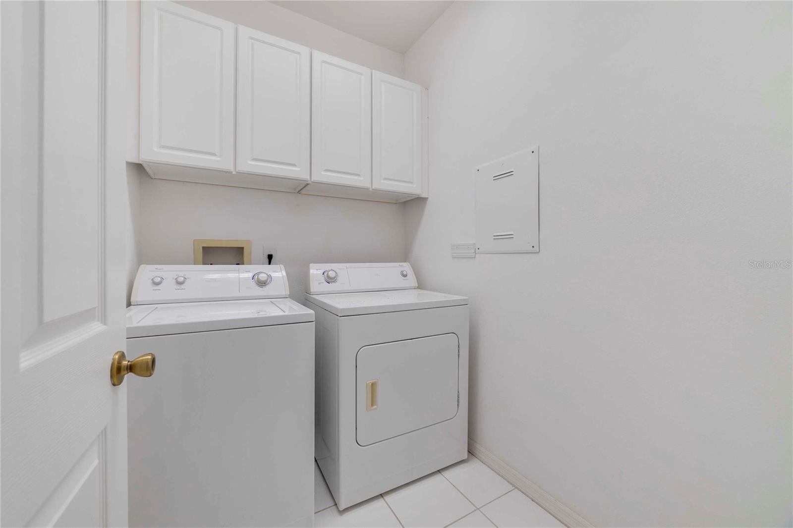 1037 BLACKWATER DR, WESLEY CHAPEL, FL, 33543