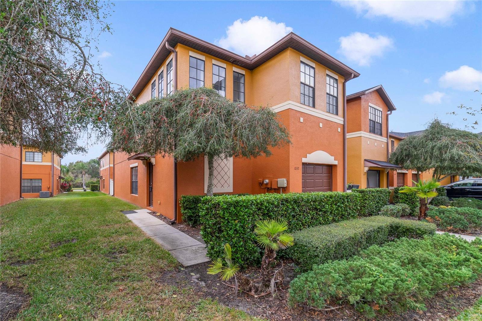 1037 BLACKWATER DR, WESLEY CHAPEL, FL, 33543