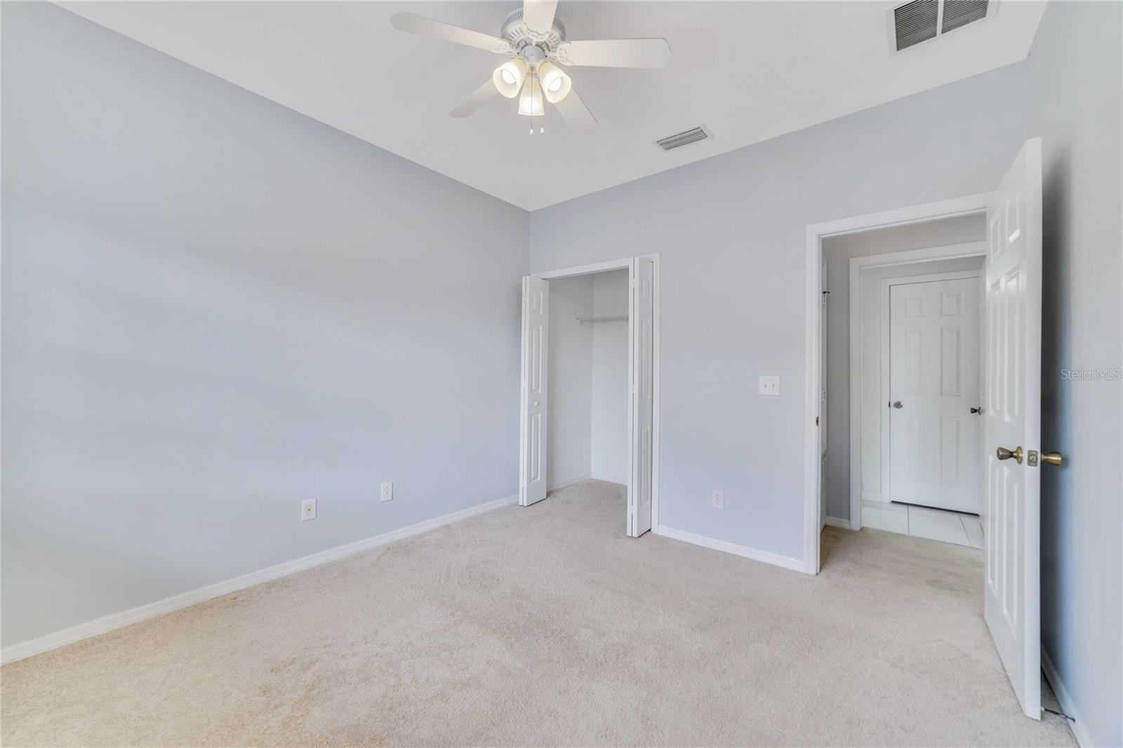 1037 BLACKWATER DR, WESLEY CHAPEL, FL, 33543