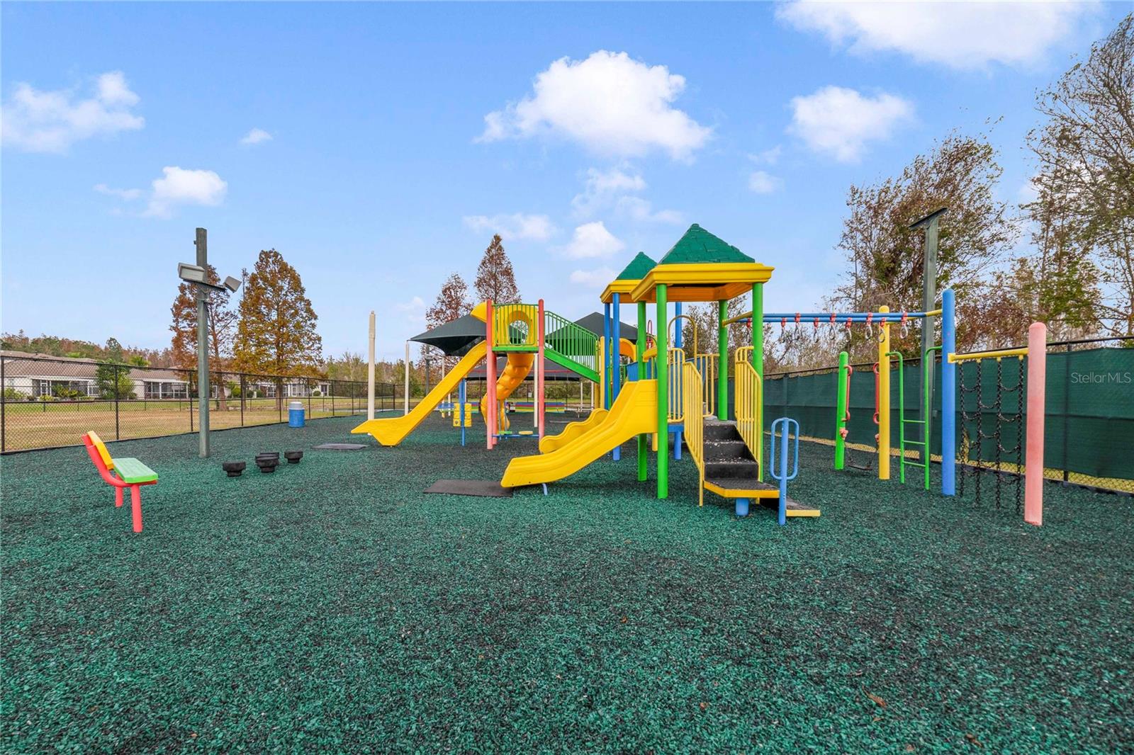 1037 BLACKWATER DR, WESLEY CHAPEL, FL, 33543