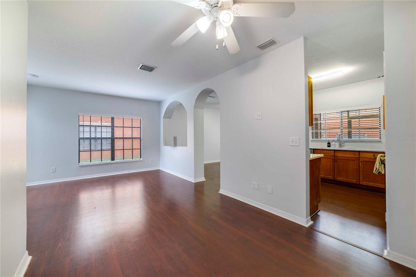 1037 BLACKWATER DR, WESLEY CHAPEL, FL, 33543