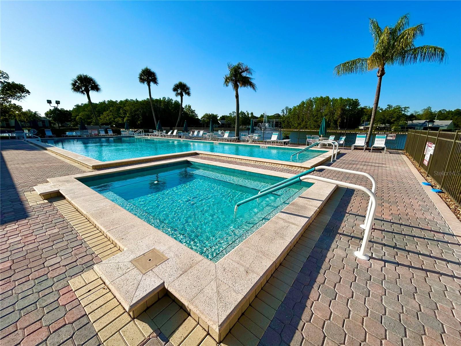 1423 PINE GLEN LN #D2, TARPON SPRINGS, FL, 34688