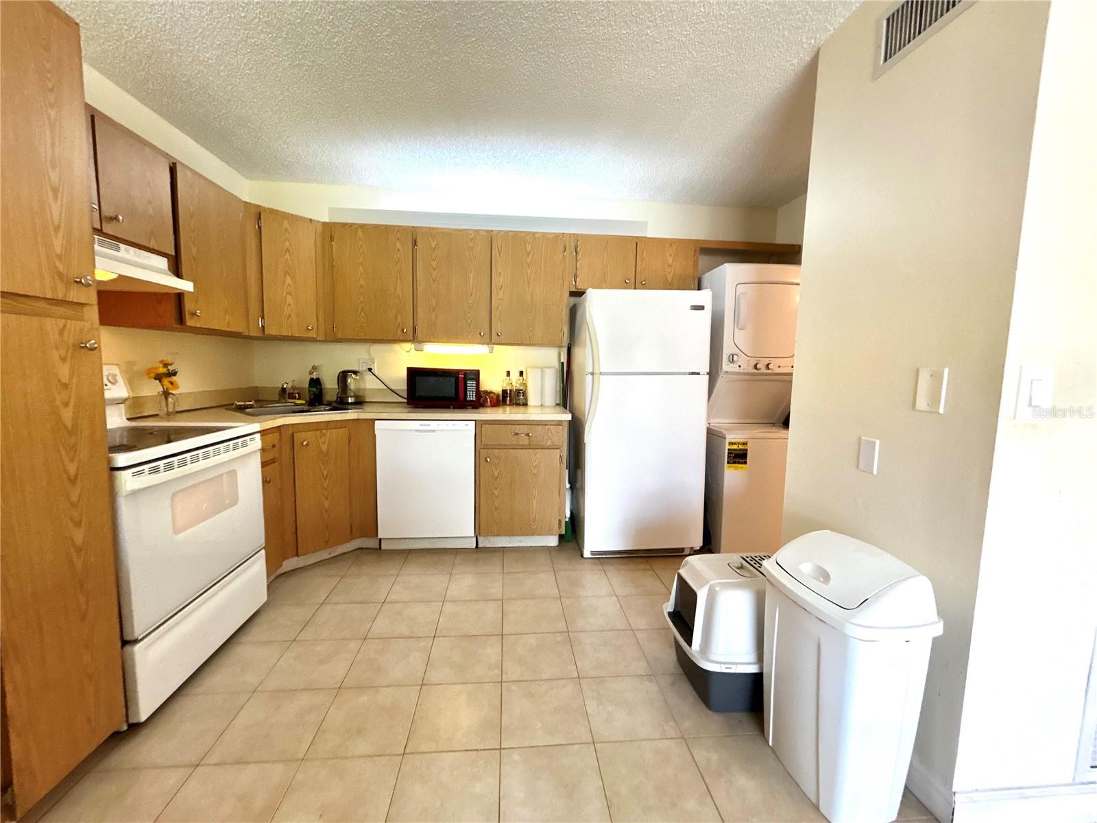 1423 PINE GLEN LN #D2, TARPON SPRINGS, FL, 34688