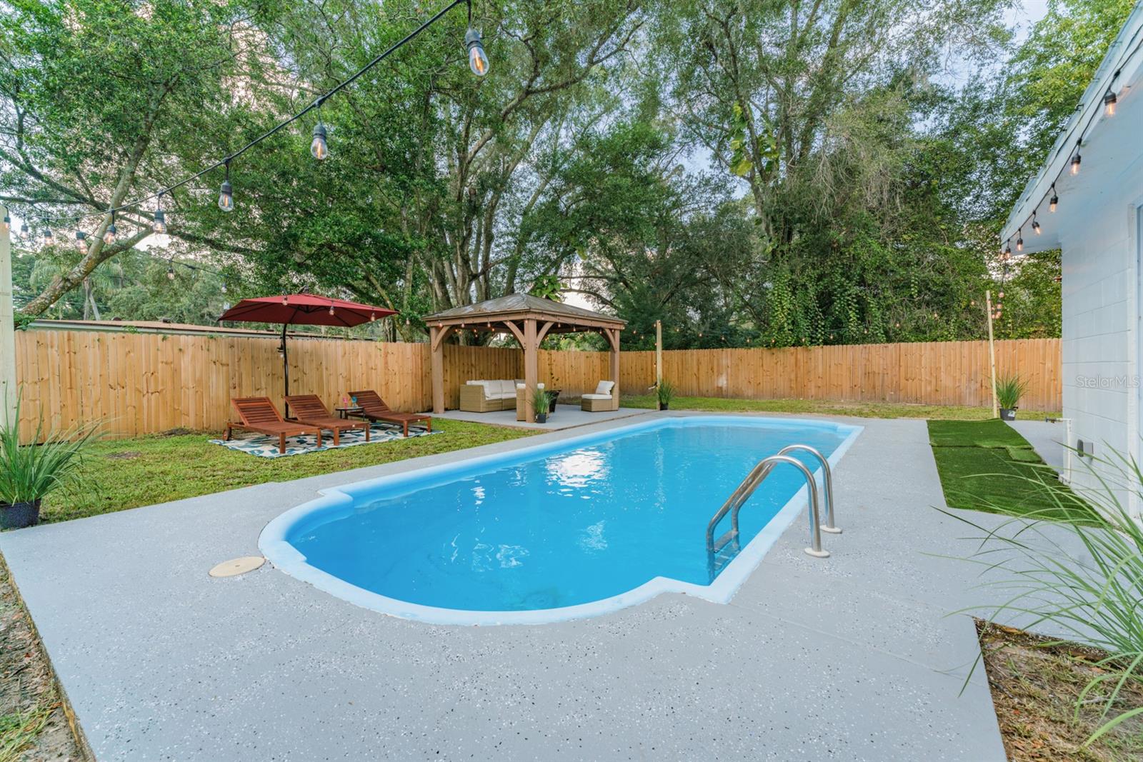 2915 E CRAWFORD ST, TAMPA, FL, 33610