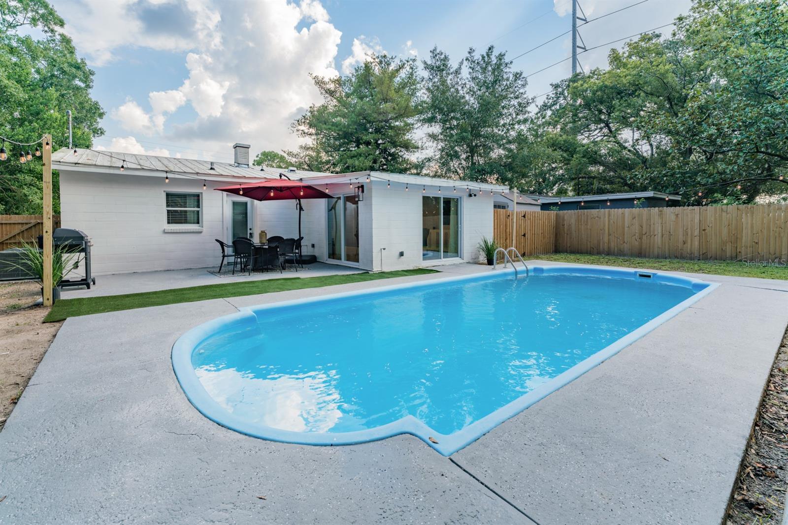 2915 E CRAWFORD ST, TAMPA, FL, 33610