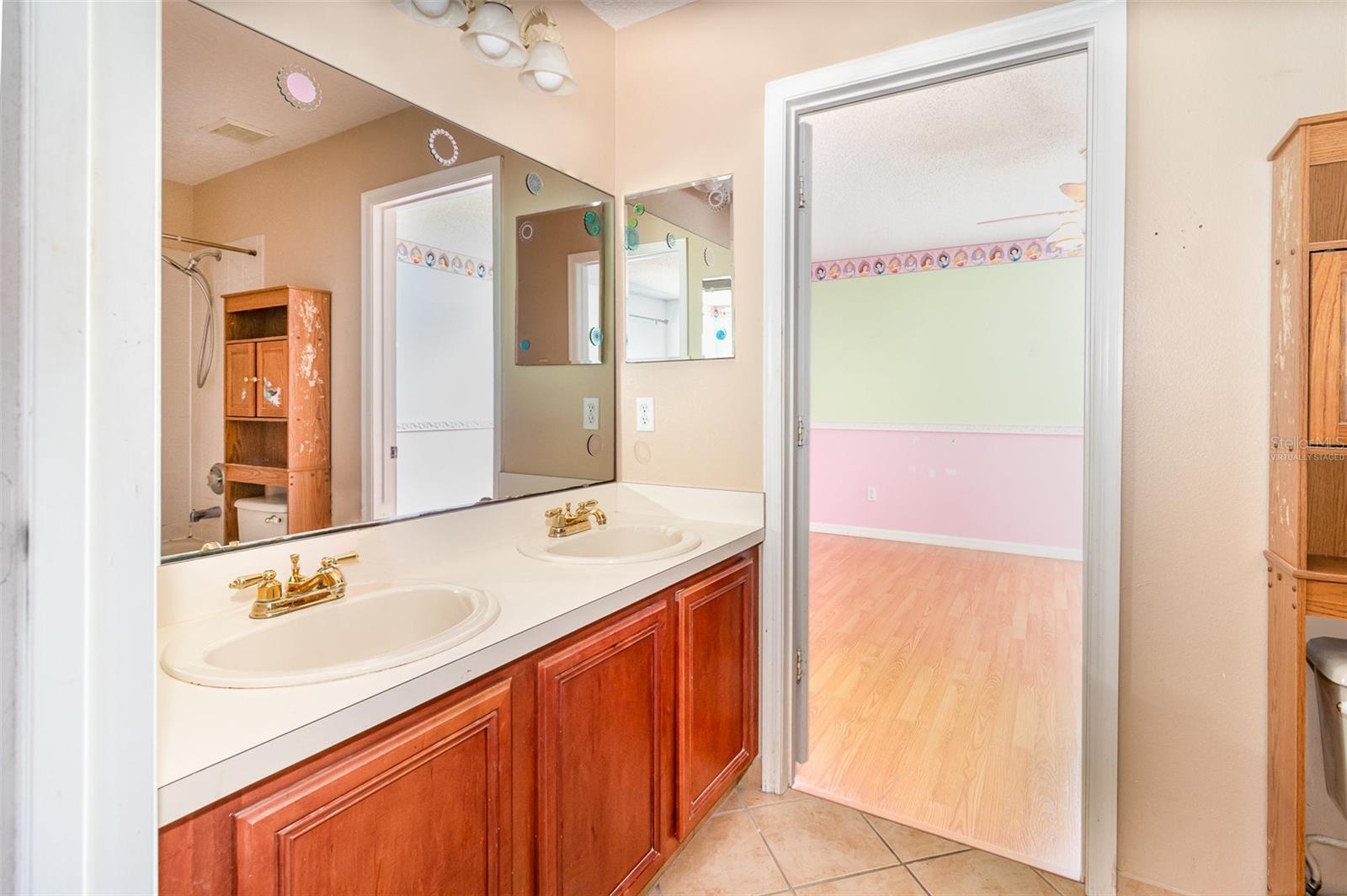 1300 HOLLY GLEN RUN, APOPKA, FL, 32703