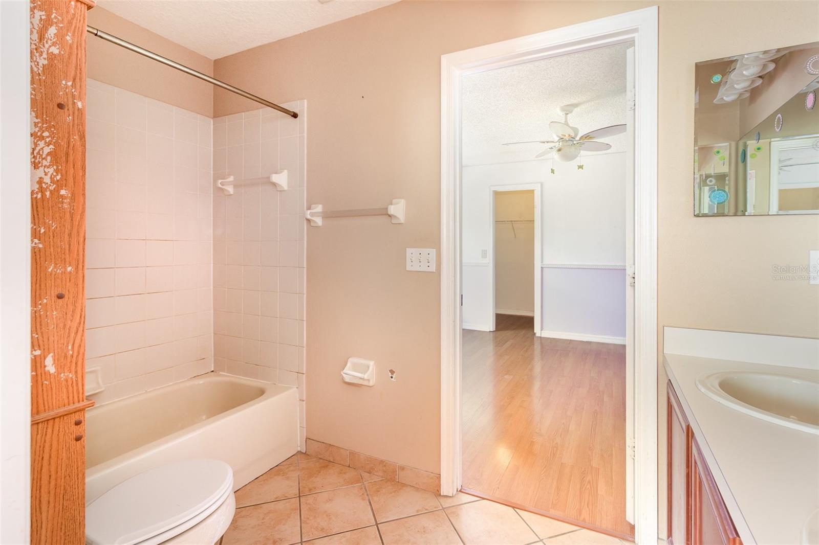 1300 HOLLY GLEN RUN, APOPKA, FL, 32703