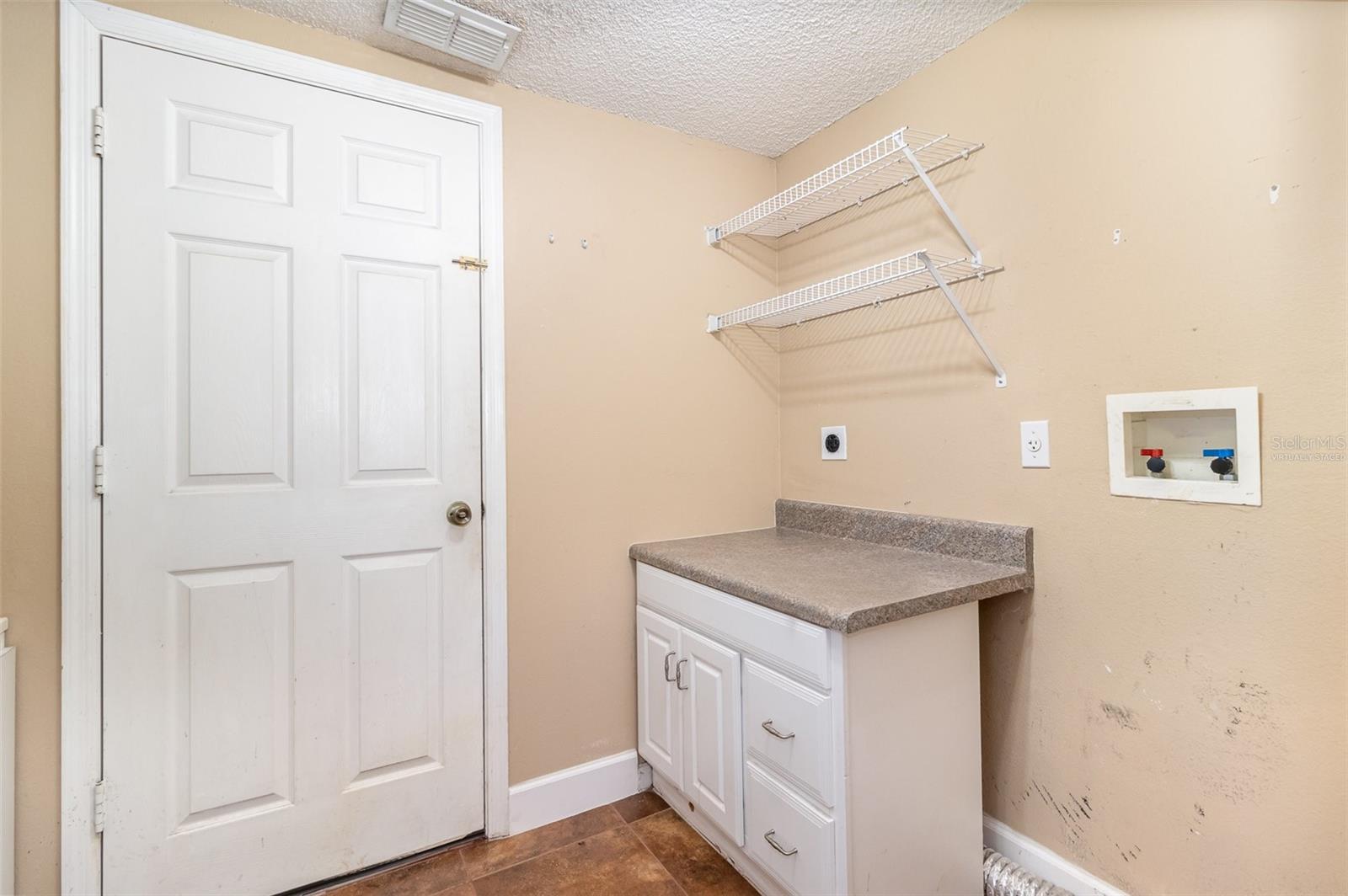 1300 HOLLY GLEN RUN, APOPKA, FL, 32703