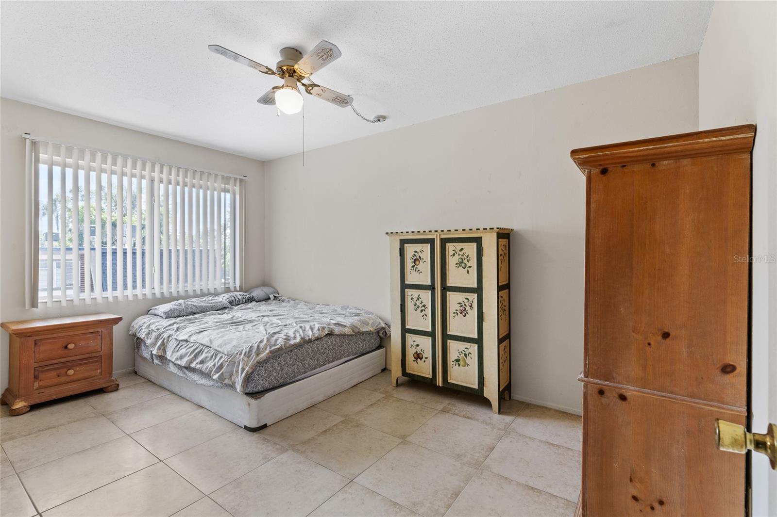 1700 SW 16TH CT #B-28, GAINESVILLE, FL, 32608