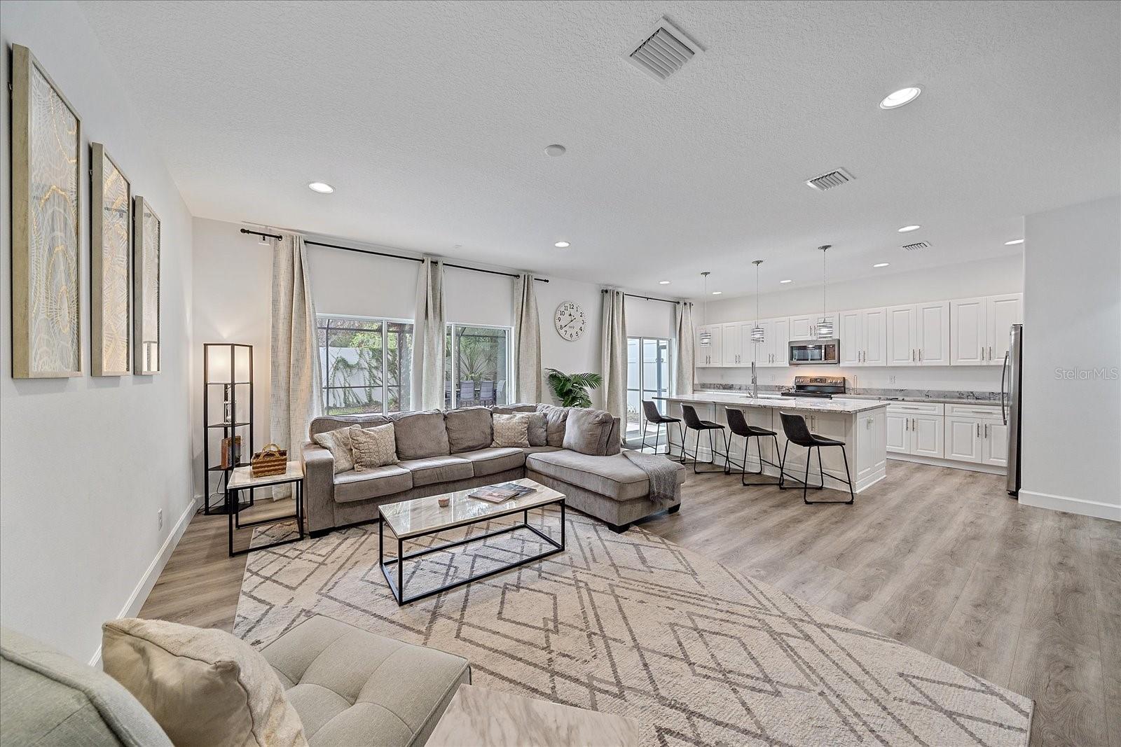1807 ROBINHOOD ST, SARASOTA, FL, 34231