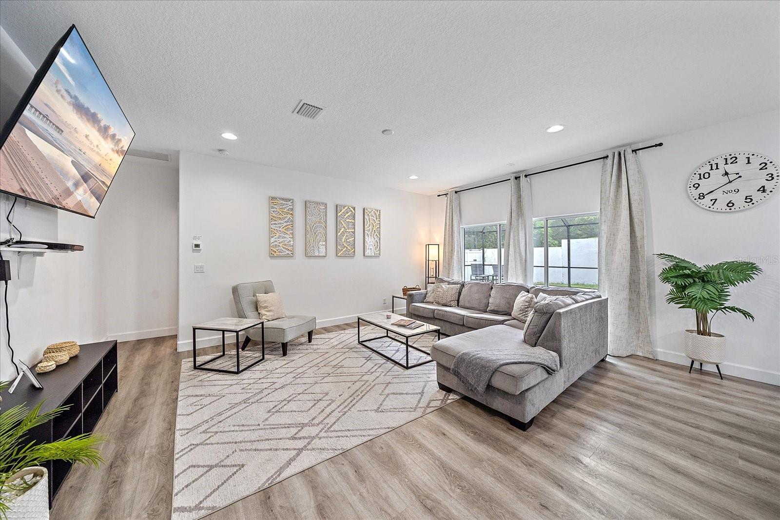 1807 ROBINHOOD ST, SARASOTA, FL, 34231
