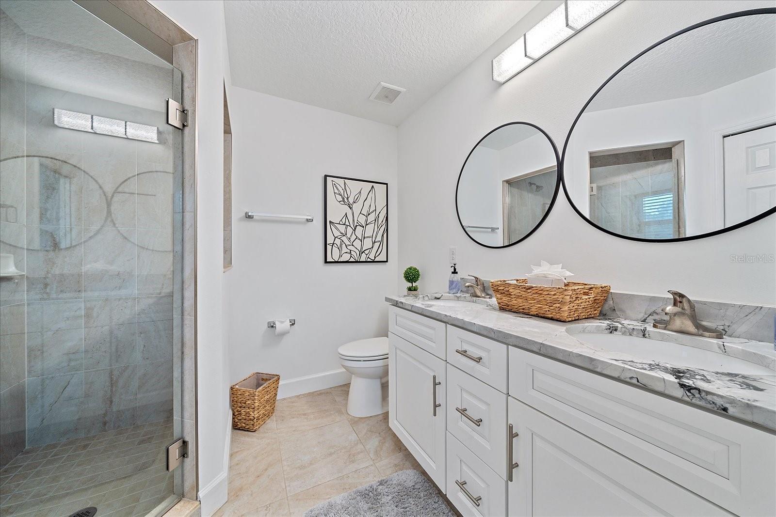 1807 ROBINHOOD ST, SARASOTA, FL, 34231