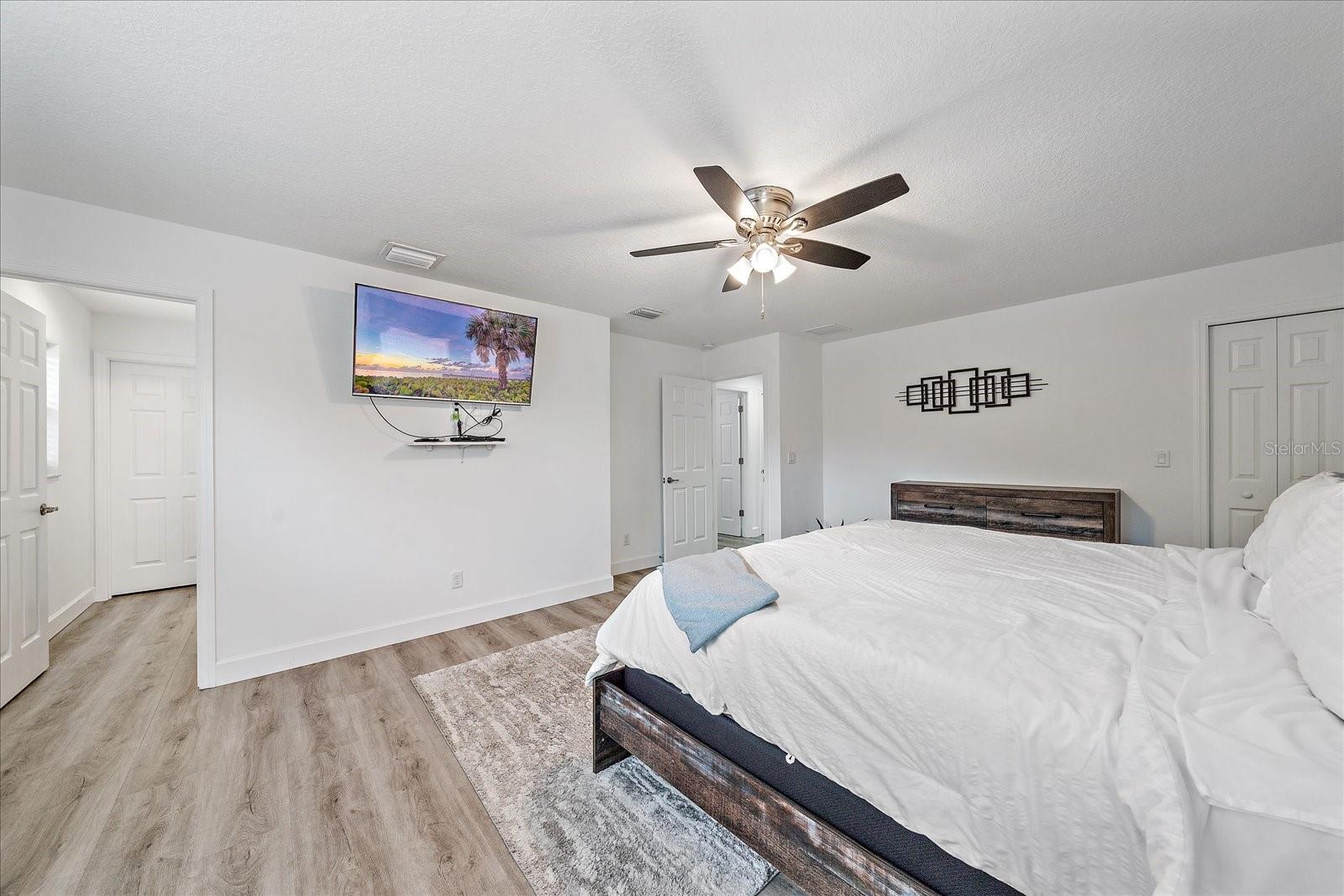 1807 ROBINHOOD ST, SARASOTA, FL, 34231