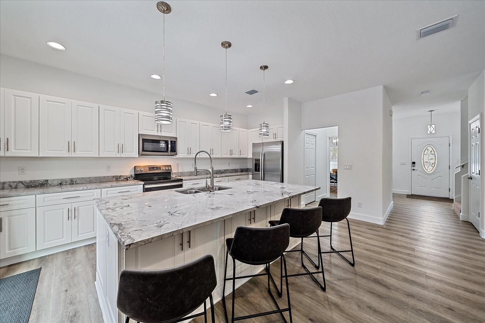1807 ROBINHOOD ST, SARASOTA, FL, 34231